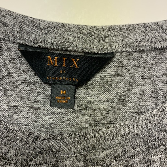 ⭐️SALE!⭐️ Gray T-shirt - Picture 2 of 3